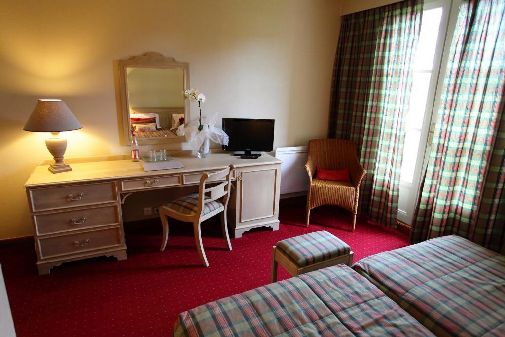 Hotel Le Domaine De Mombreux Lumbres Zimmer foto