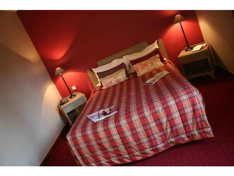 Hotel Le Domaine De Mombreux Lumbres Exterior foto
